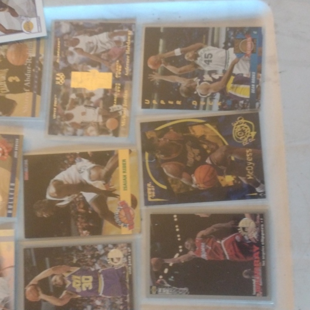 Assorted Basketball Trading Cards Collection - Picture 2 of 6